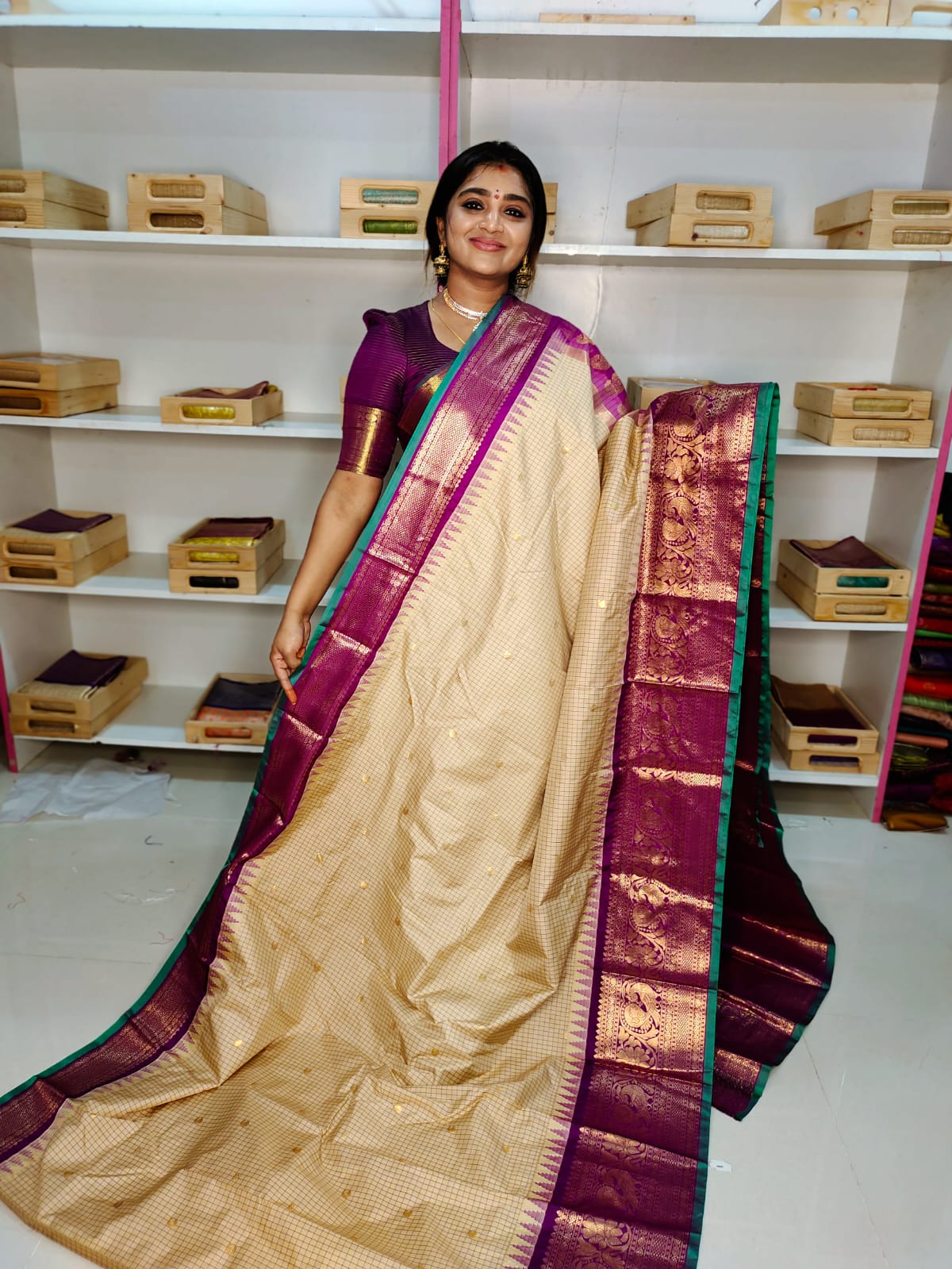 శ్రావణమాసం సేల్ గద్వాల్ సిల్క్