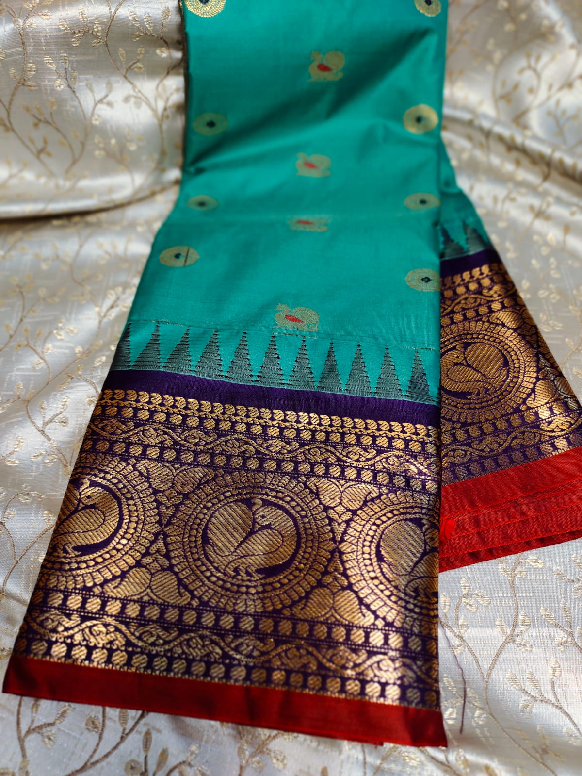 Premium vitange gadwal silk sarees
