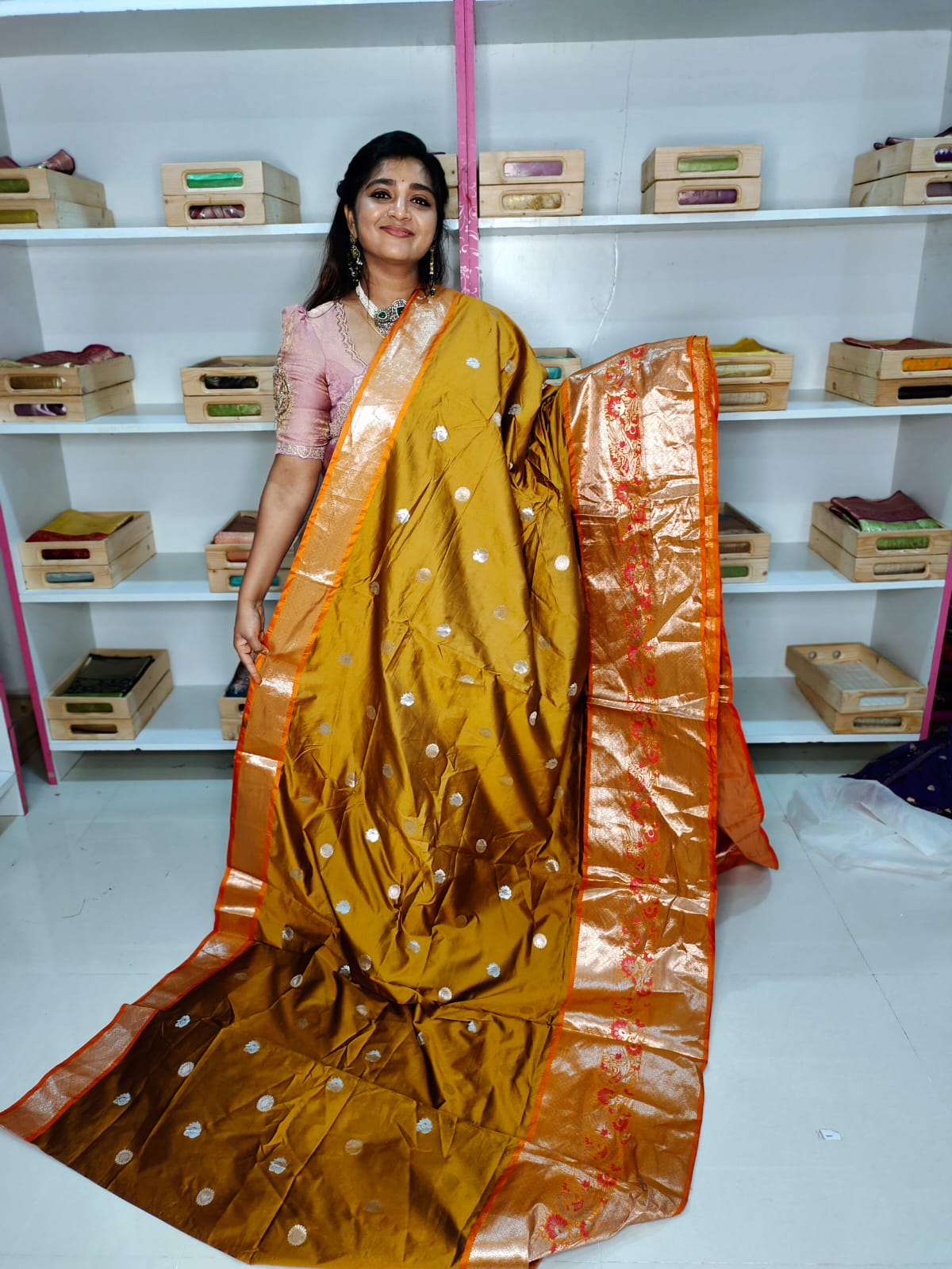 శ్రావణమాసం క్లియరెన్స్ సేల్ ఫ్యాన్సీ చీరలు