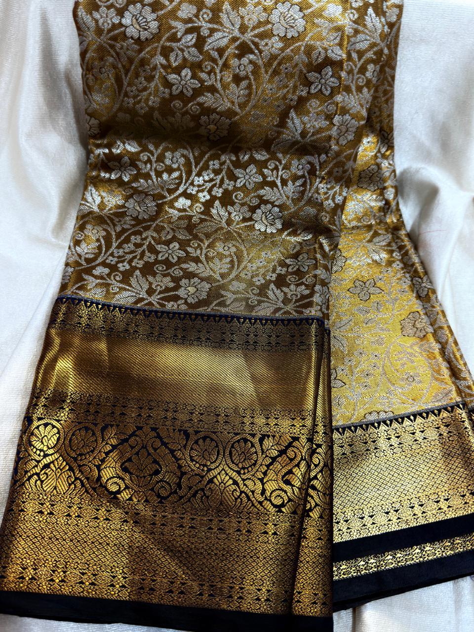 90% offer Kanchi pattu collection