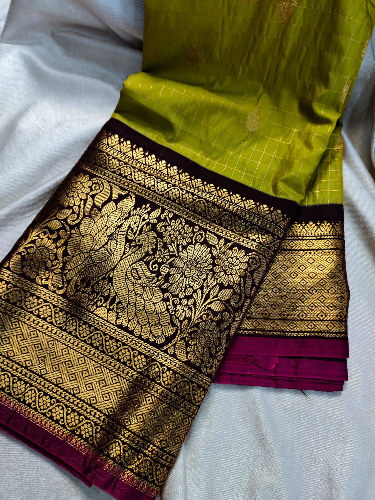 Vintage valli gadwal