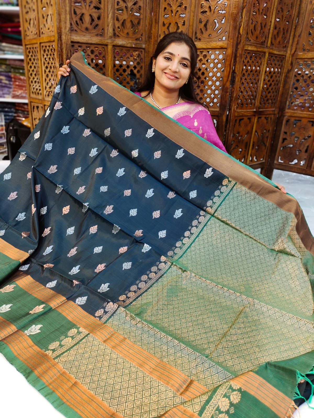 Uppada pattu saree
