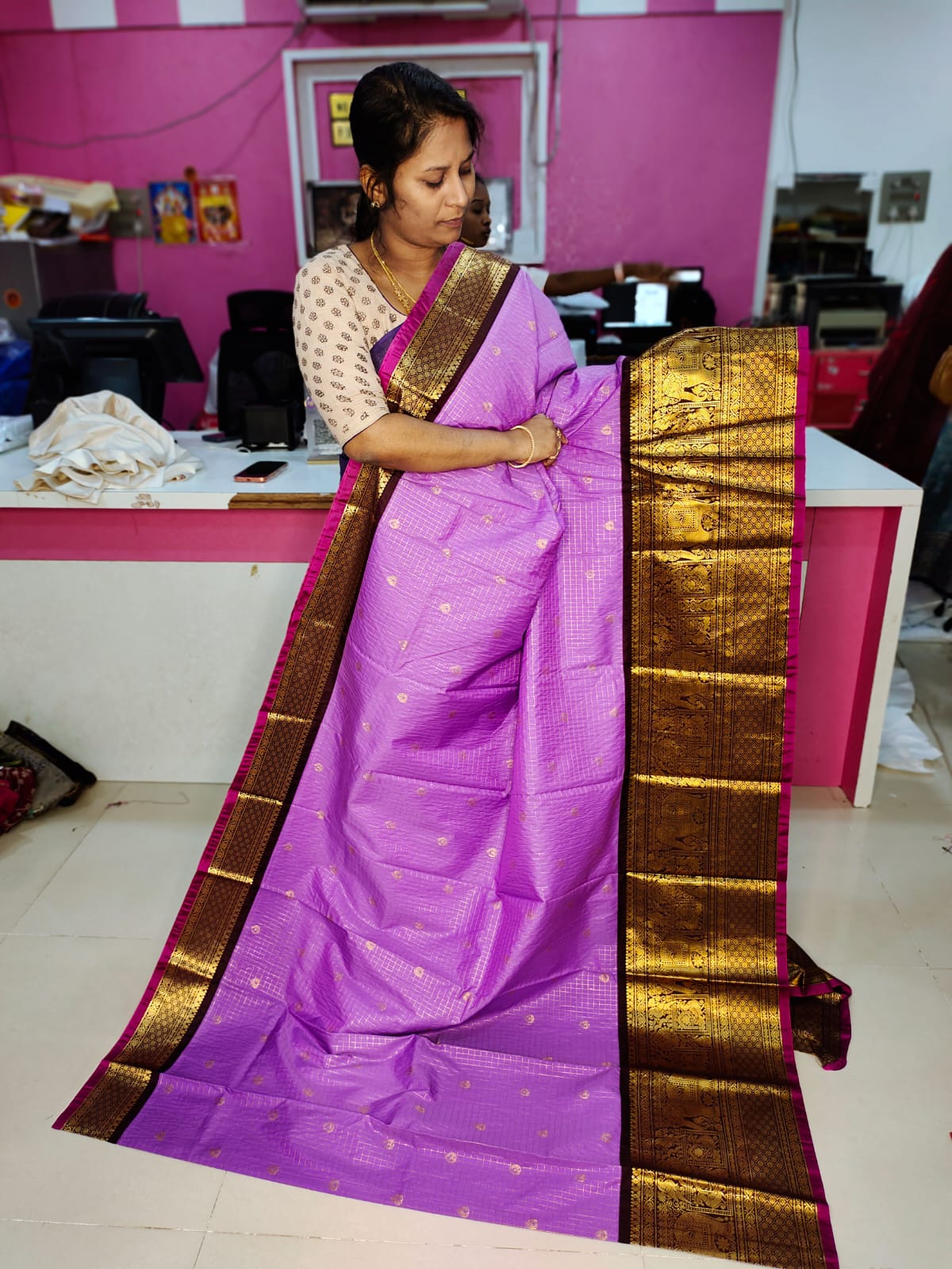 60% offer gadwal saree