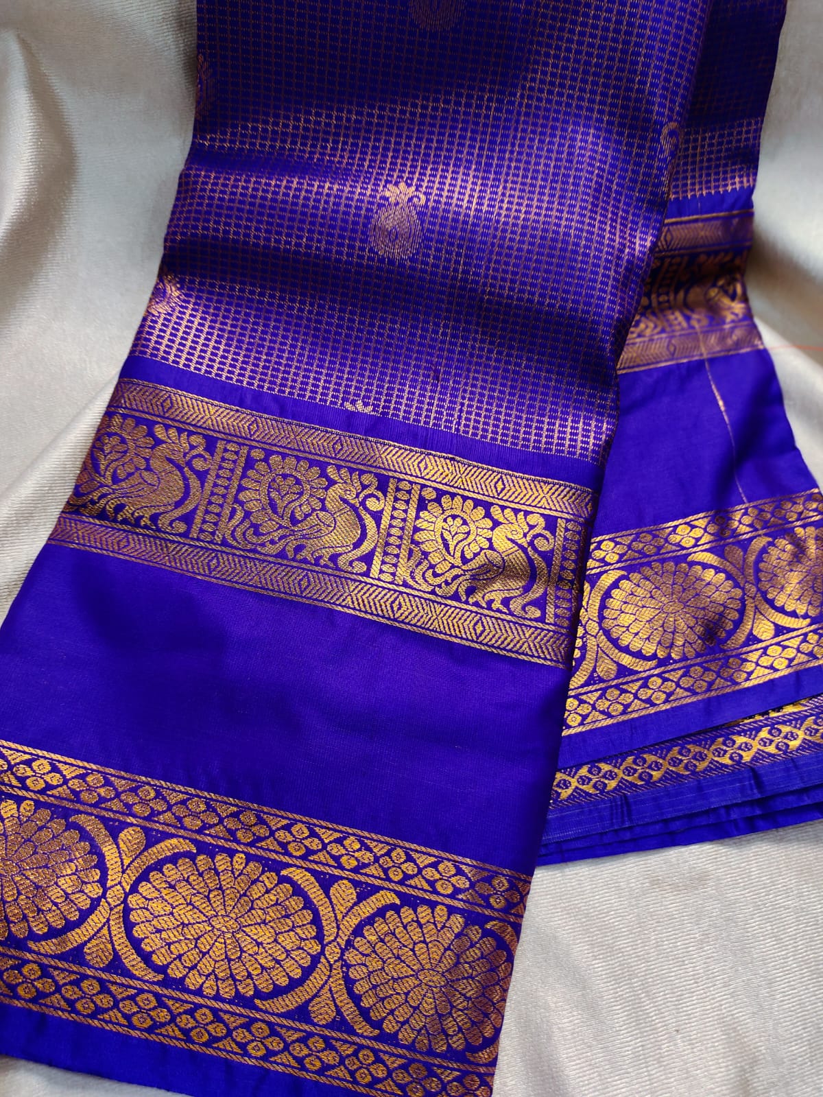 Vintage valli gadwal