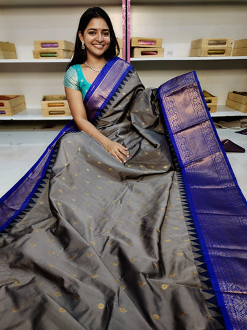 Gadwal offer sarees