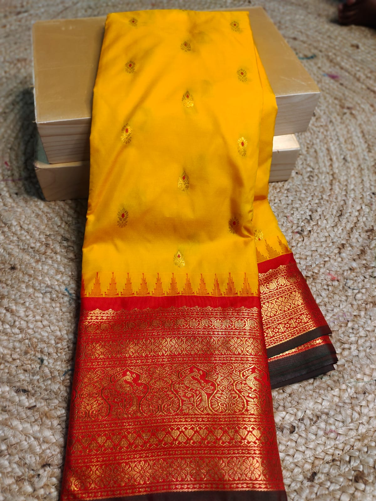 Primeme Meenakari gadwal silk saree