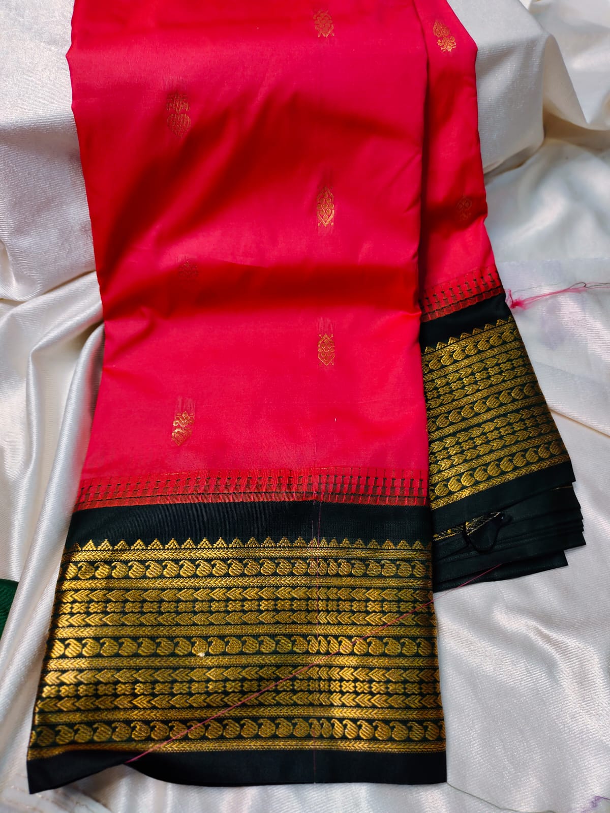 Vitange gadwal silk saree
