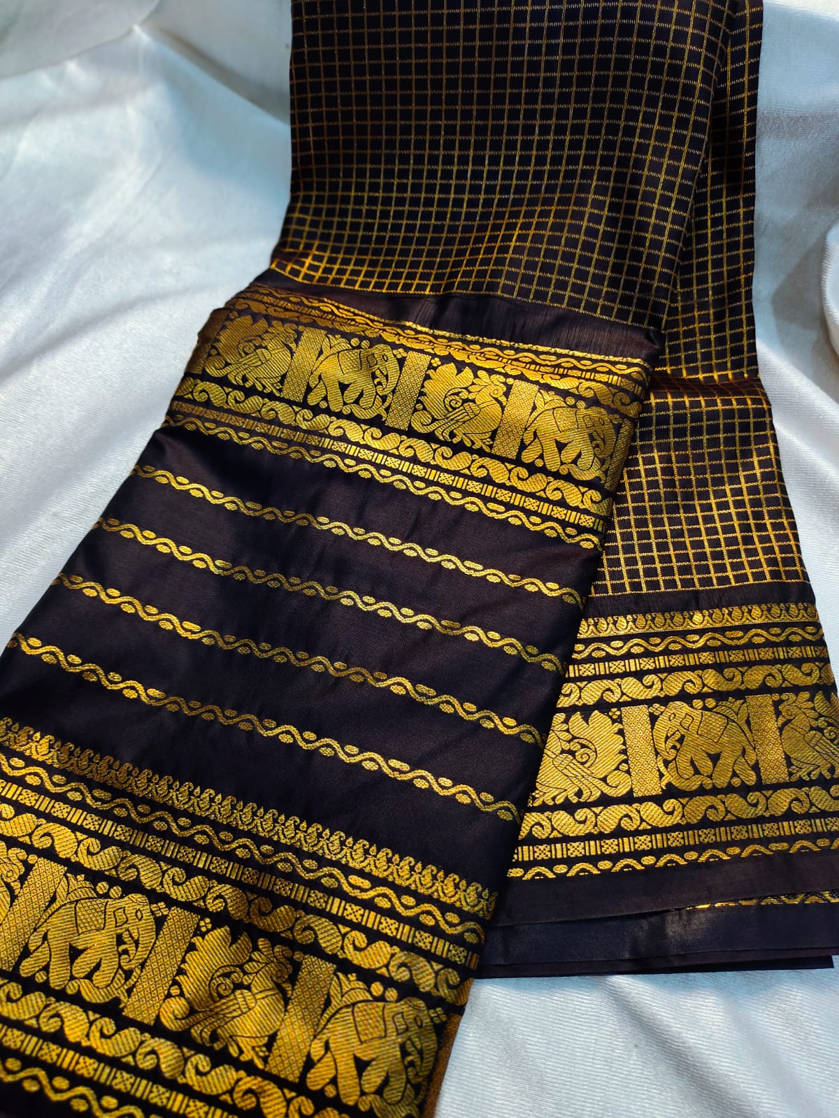 Vintage valli gadwal