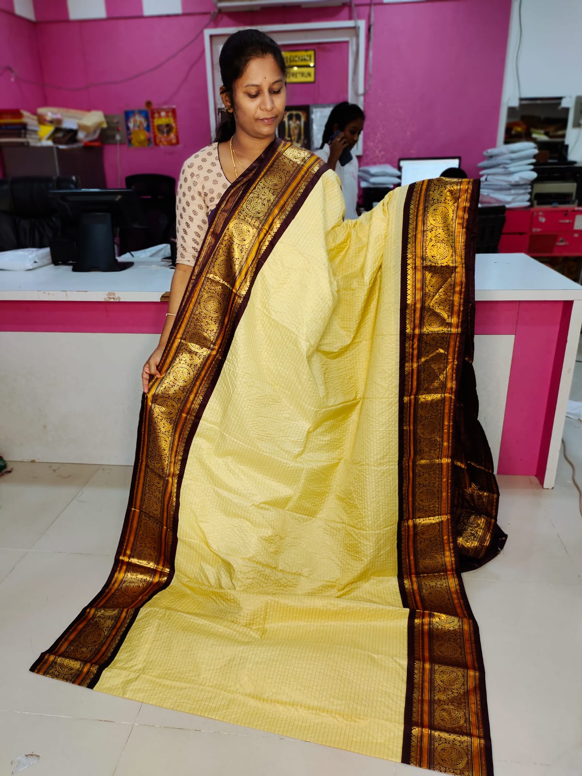 60% offer gadwal saree