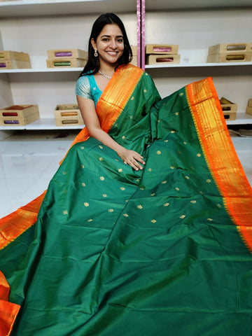 Gadwal offer sarees