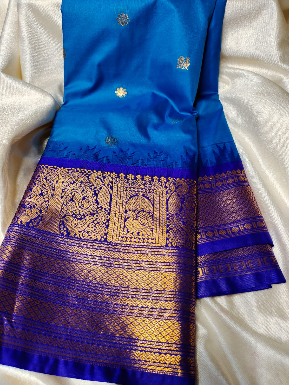 Vitange gadwal silk saree