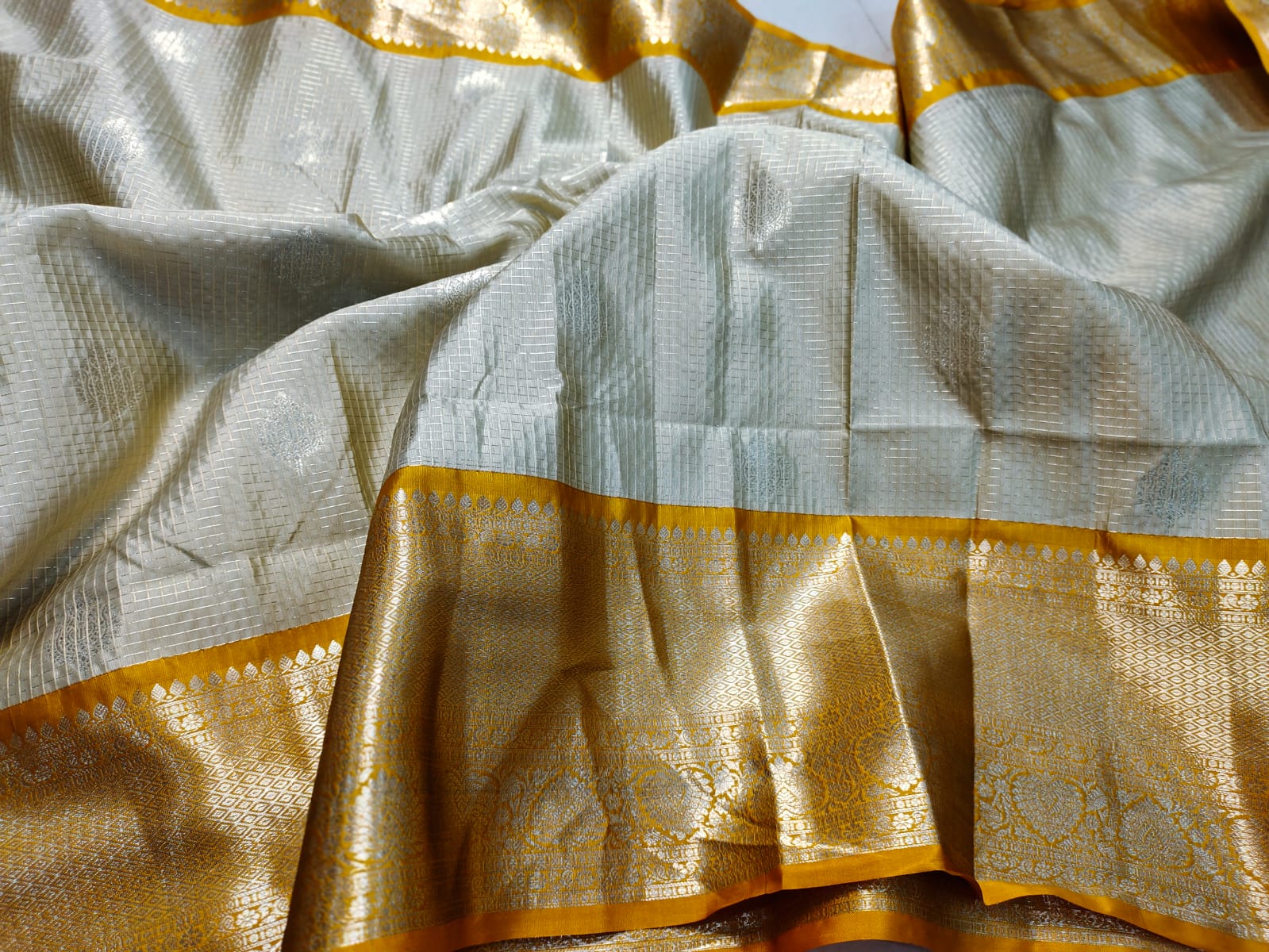 Primeme katan saree