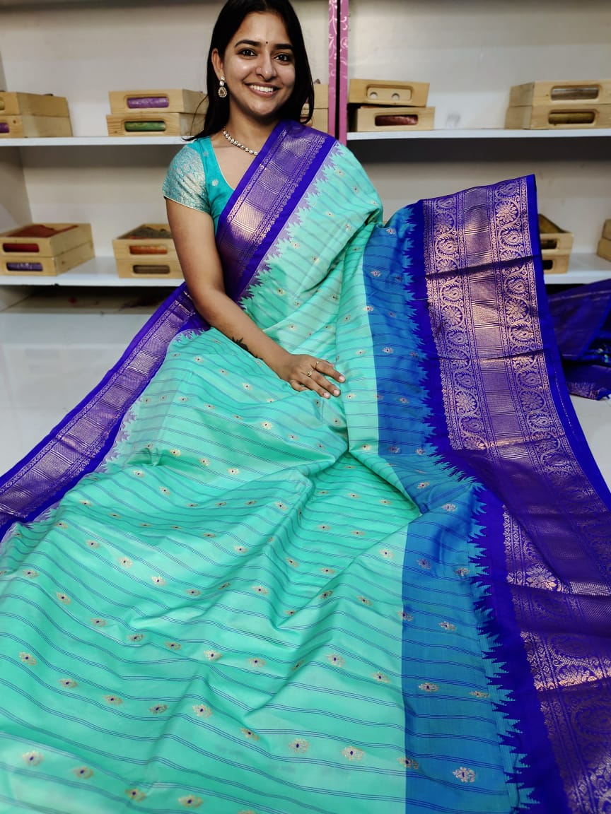 Gadwal offer sarees