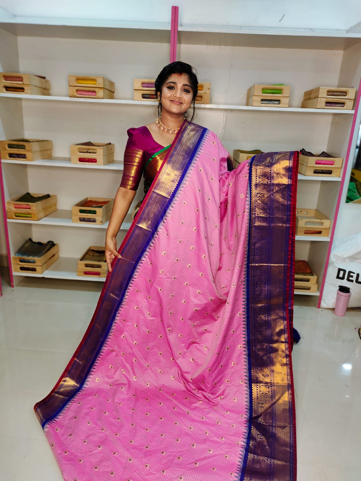 50% offer gadwal silk