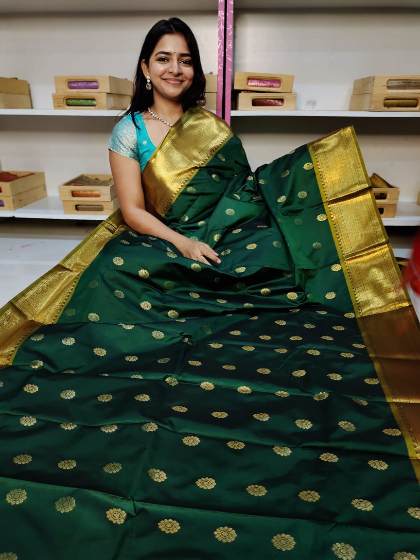 Gadwal offer sarees