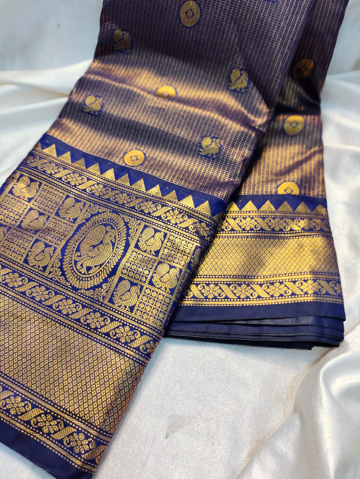 Vintage valli gadwal