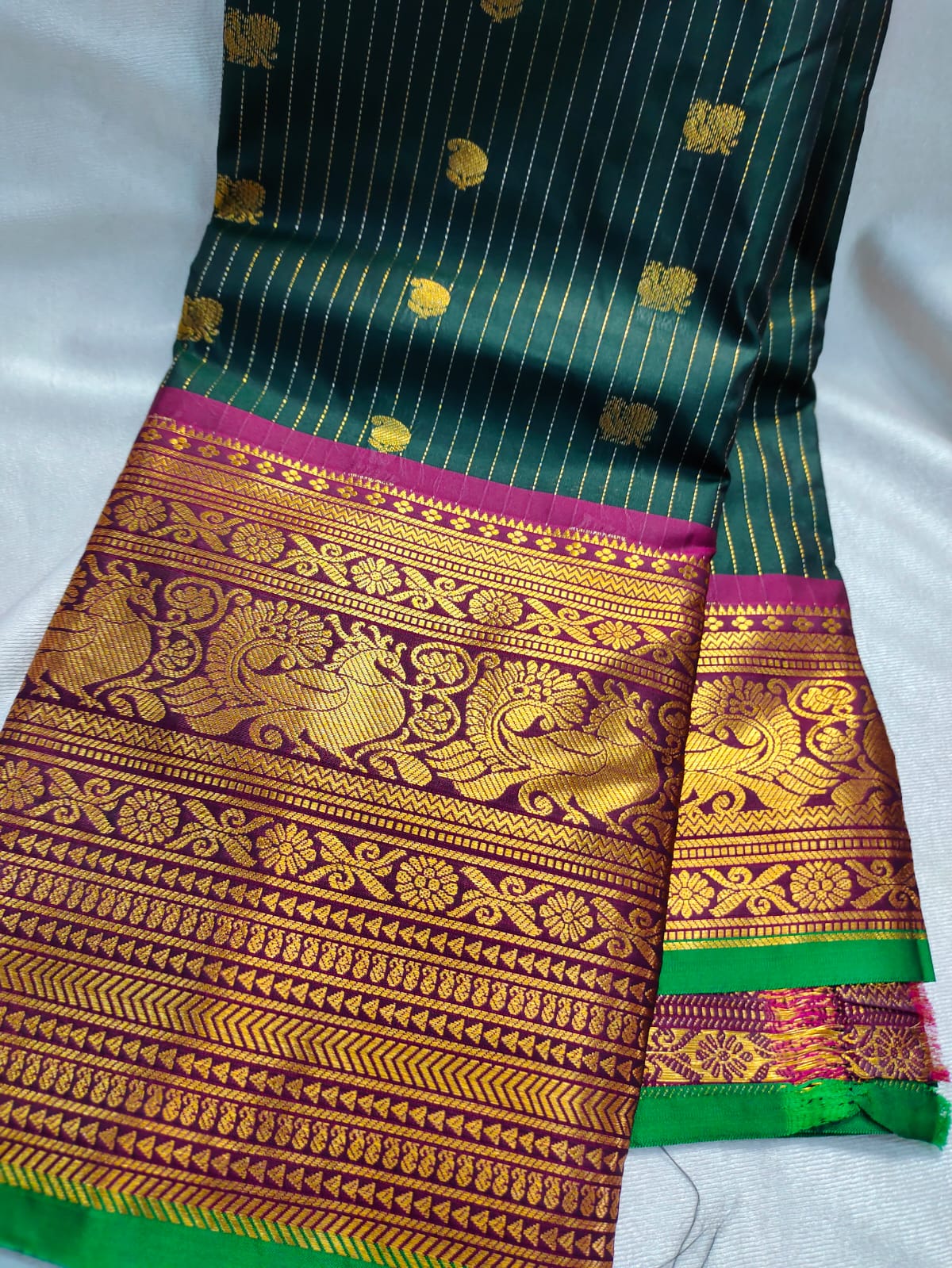 Vintage valli gadwal