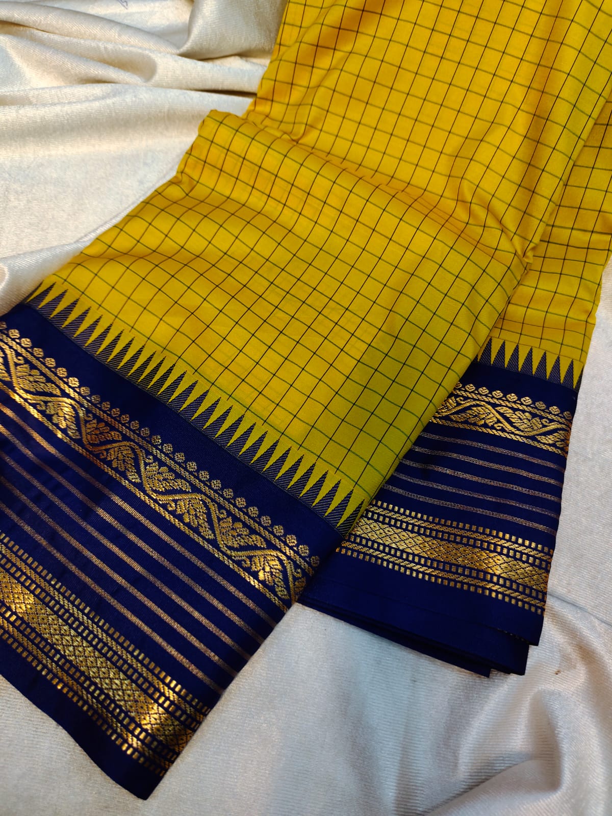 Sravanam gadwal sale