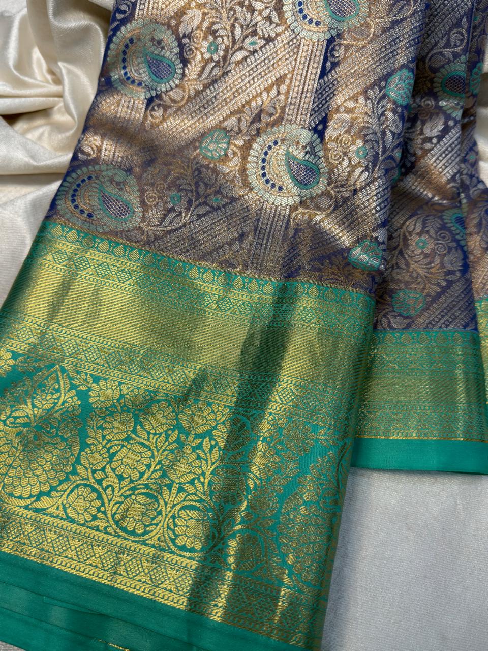 65% offer saree