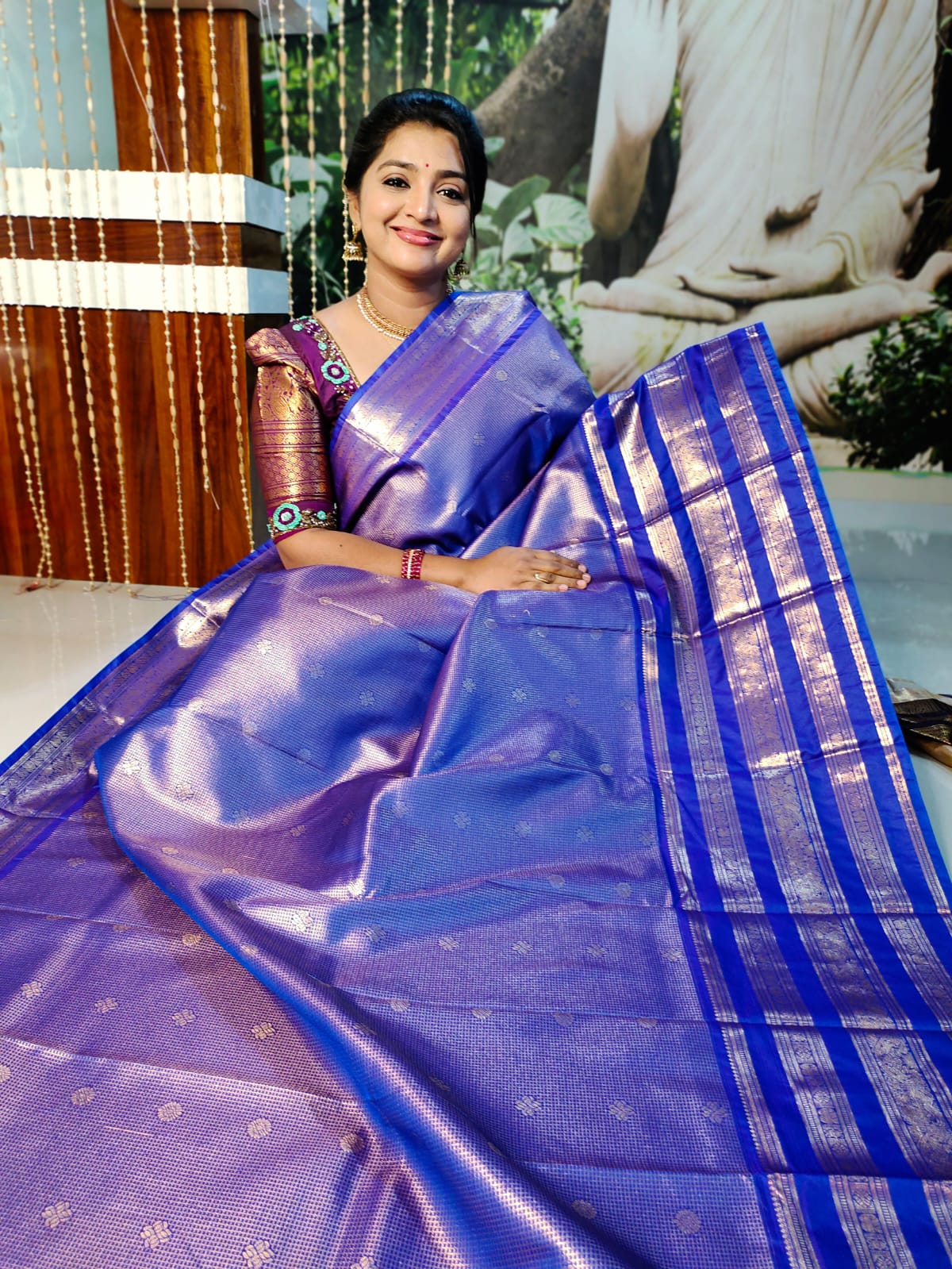 Valli gadwal 1day sale