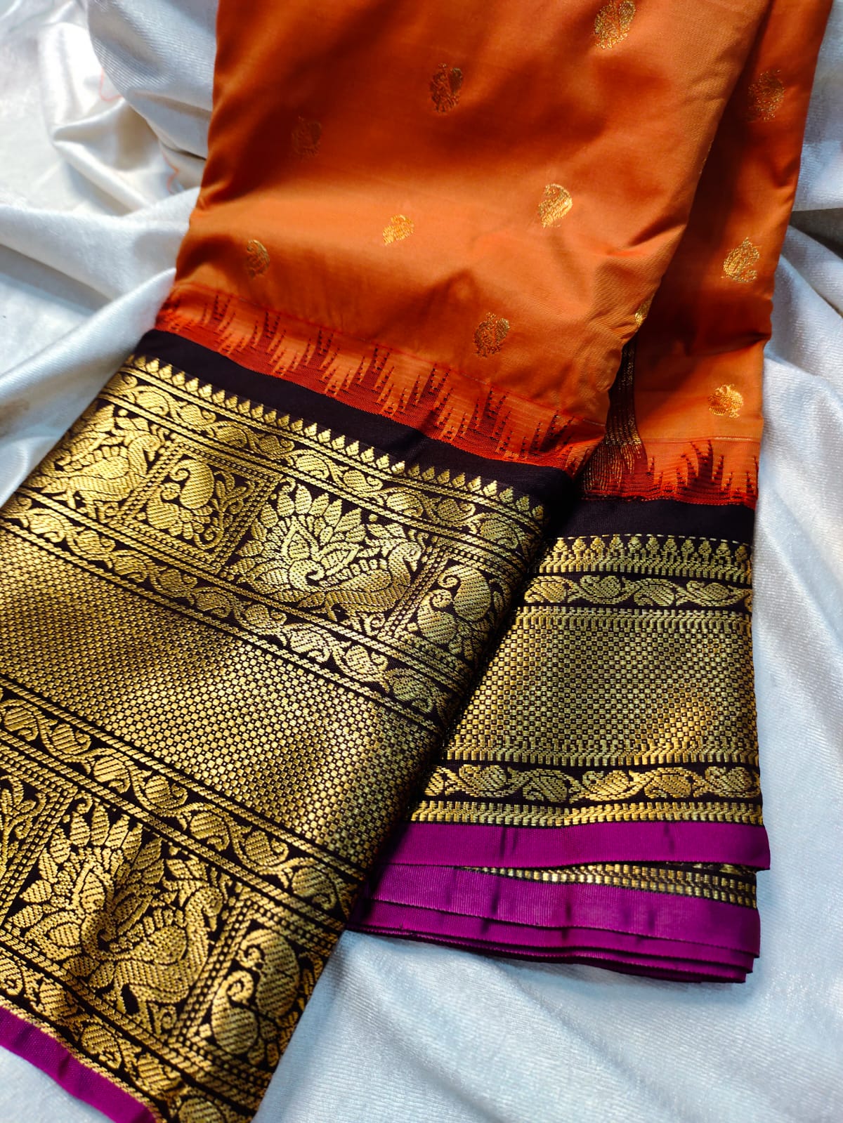 60% offer gadwal sarees
