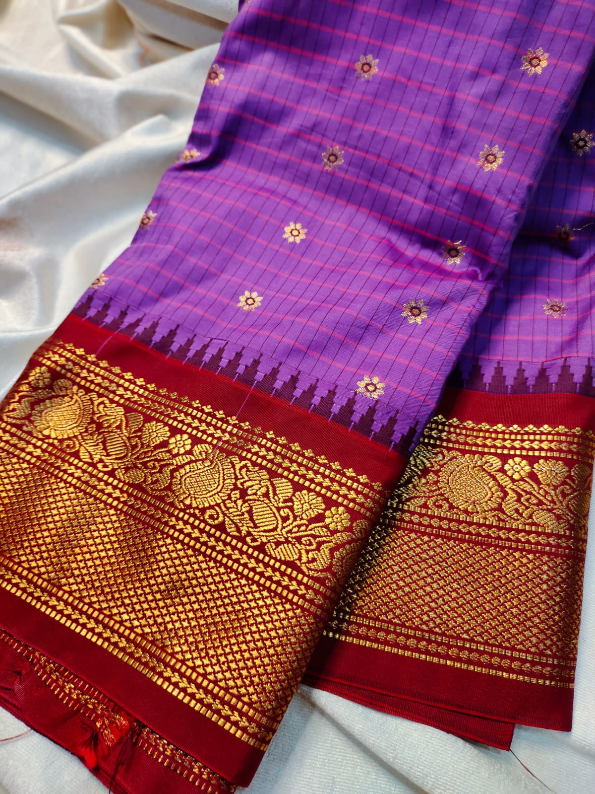 60% offer gadwal sarees