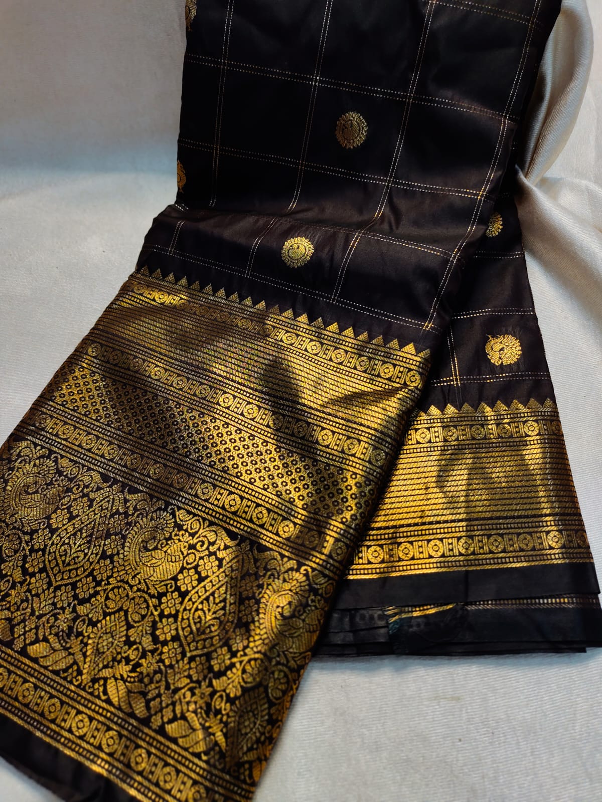 Vintage gadwal sarees