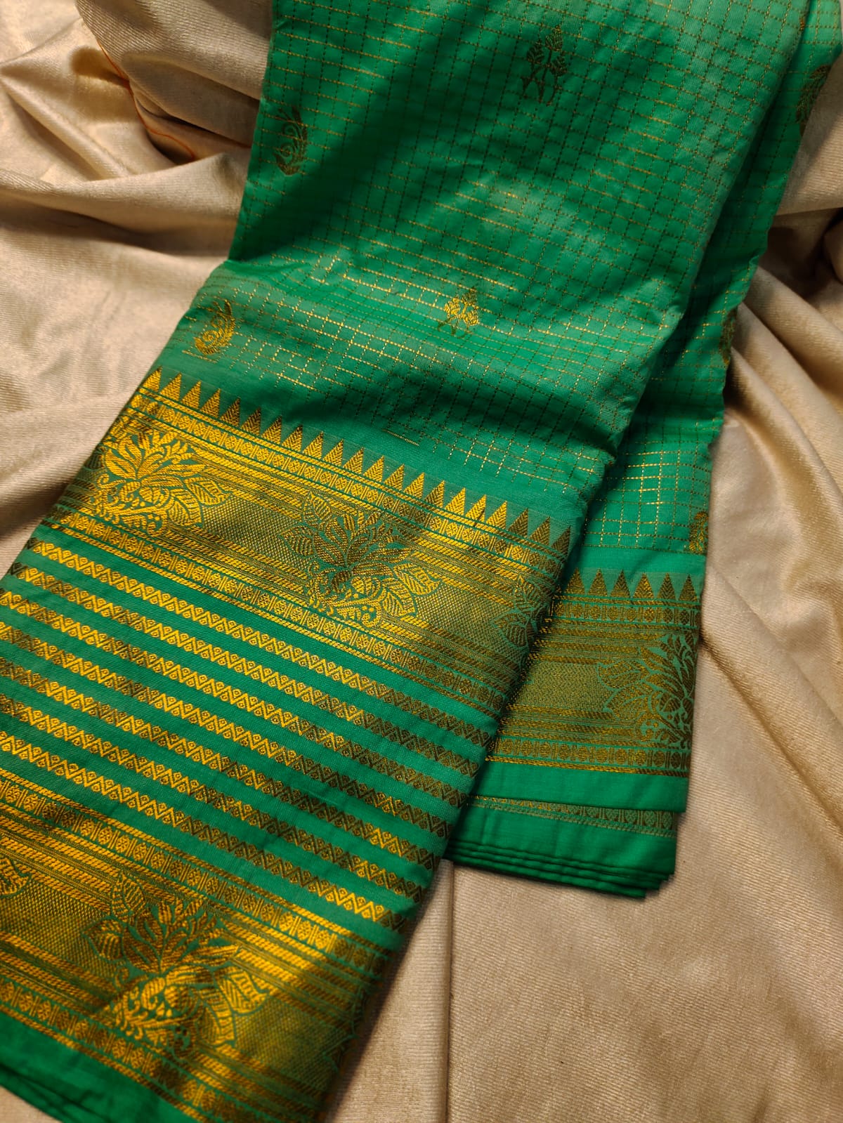60% offer gadwal sarees