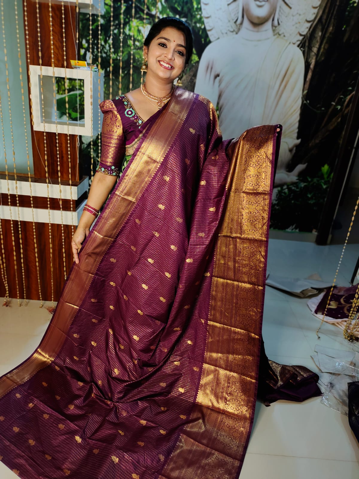 50% offer Valli gadwal