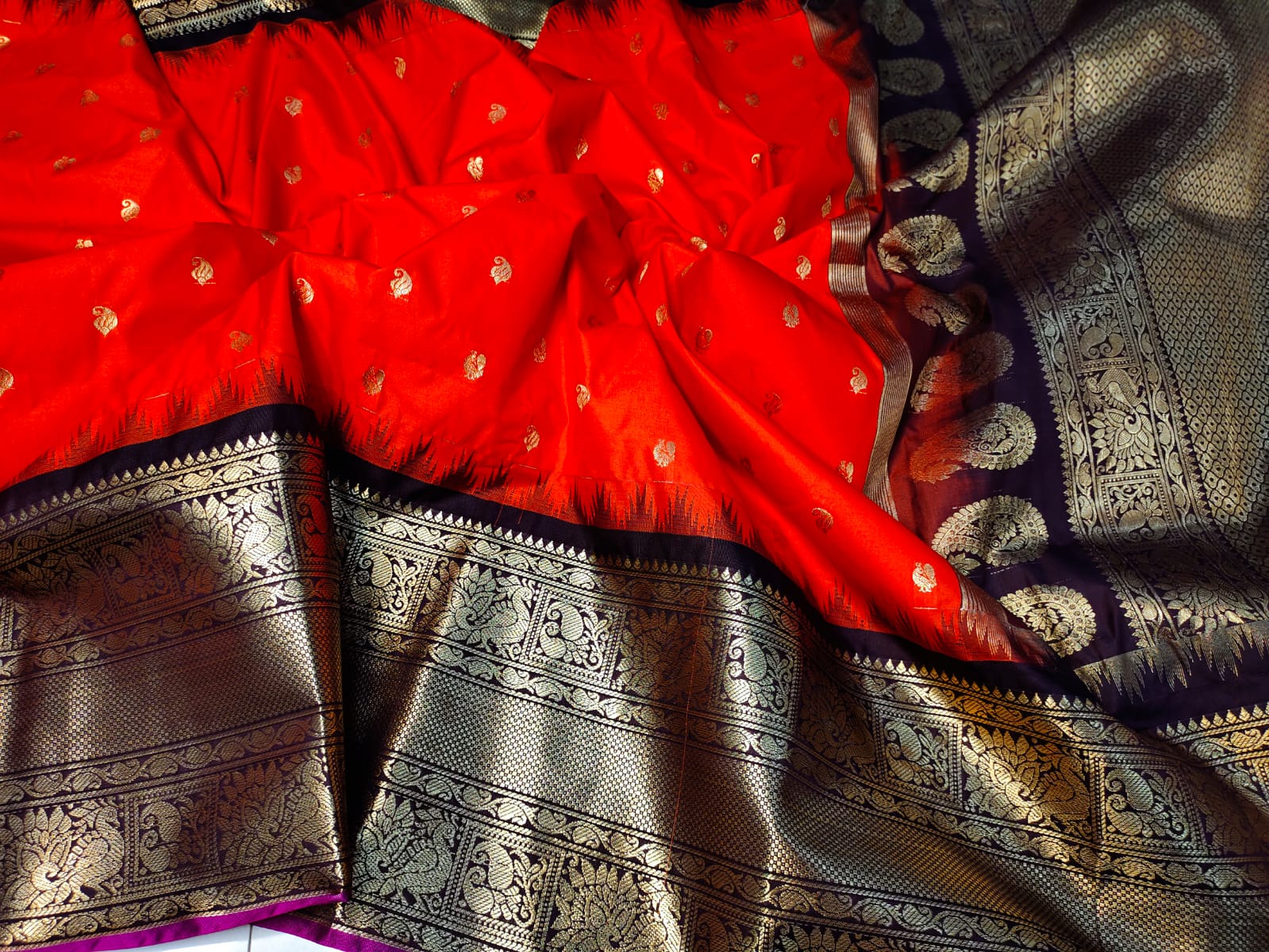 Vintage valli gadwal