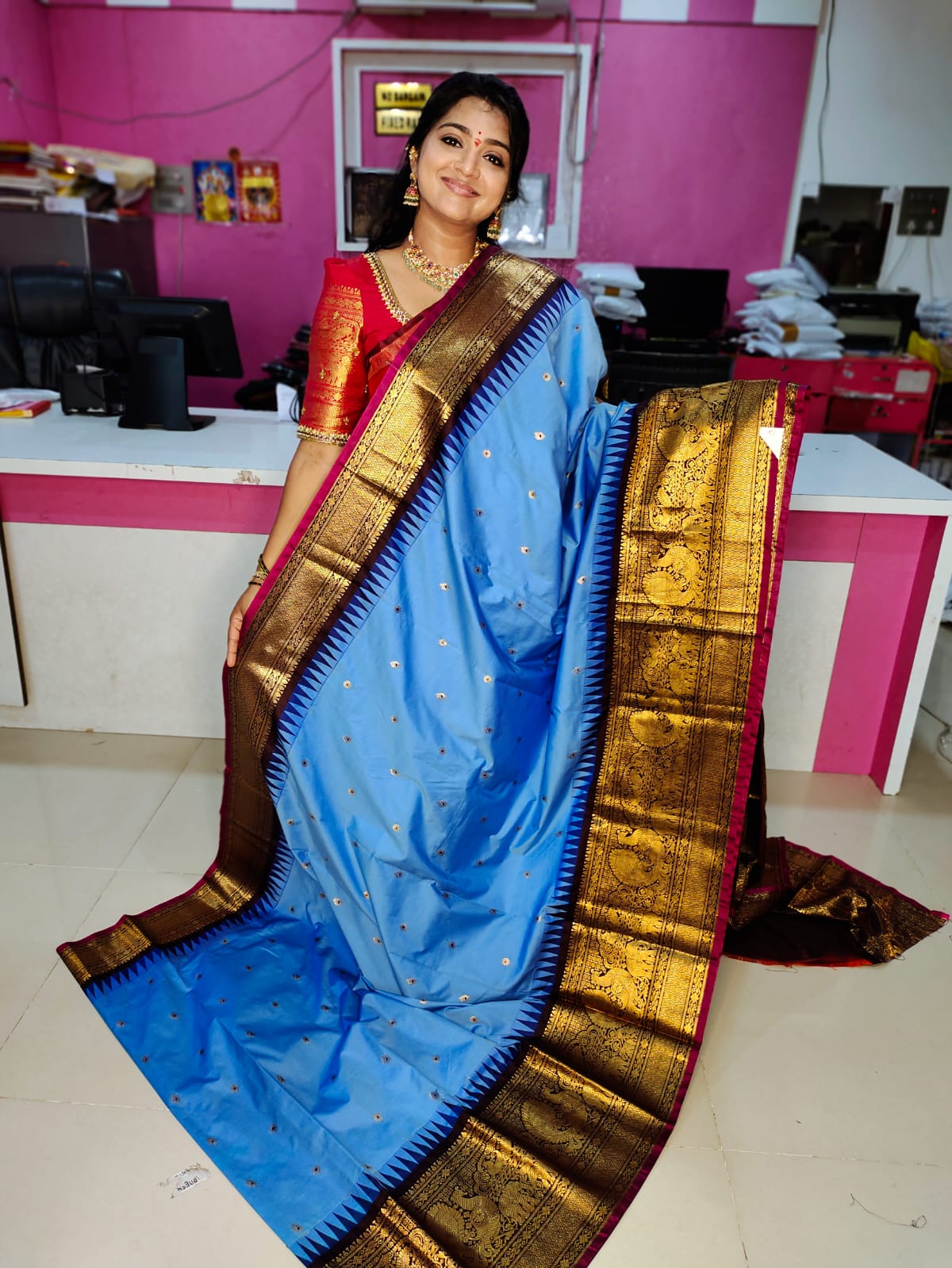 60% offer gadwal sale
