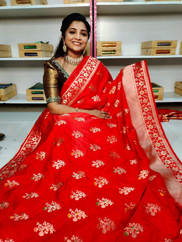 50% ఫ్యాన్సీ చీరలను అందిస్తారు