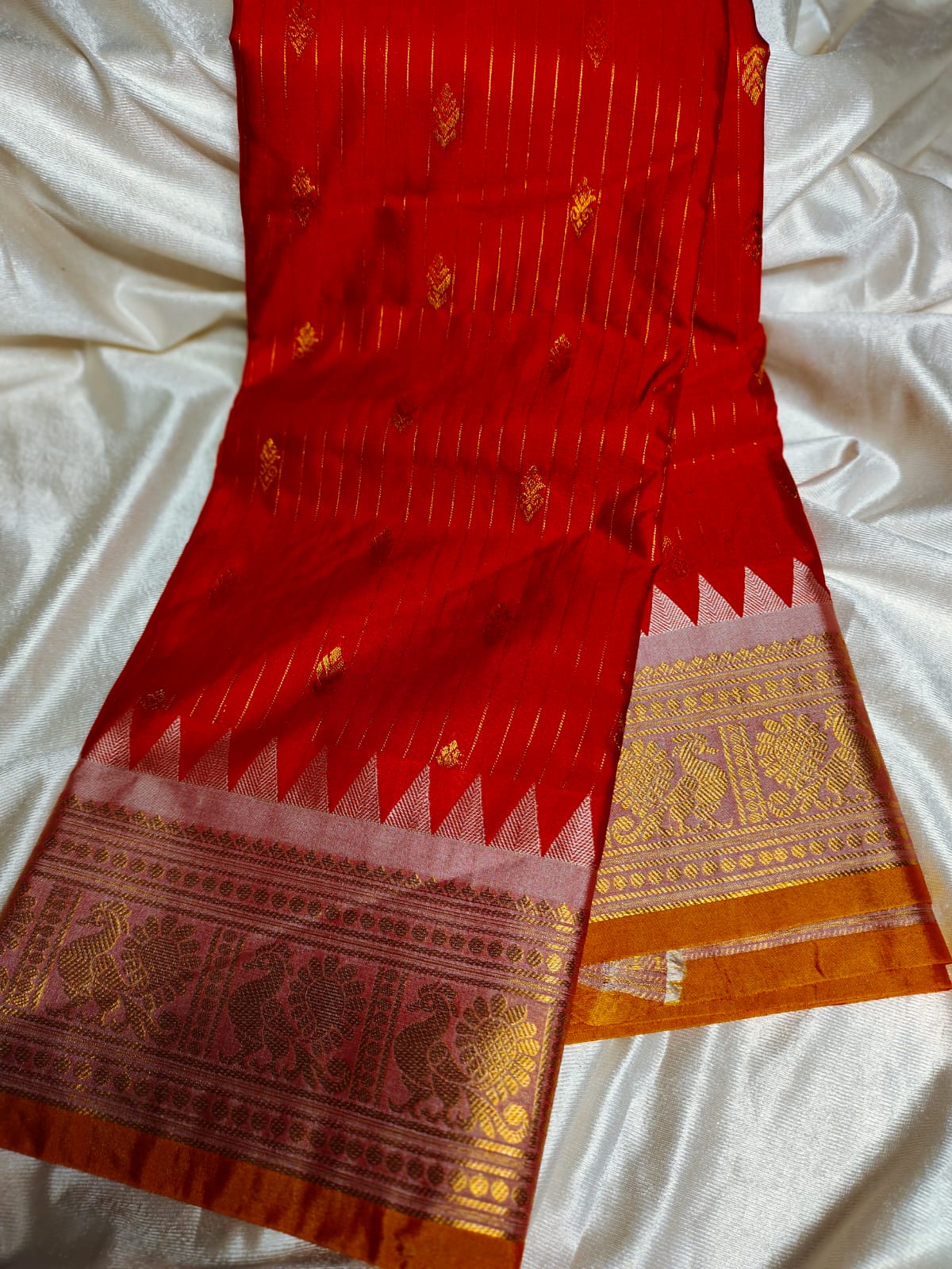 Vitange gadwal silk