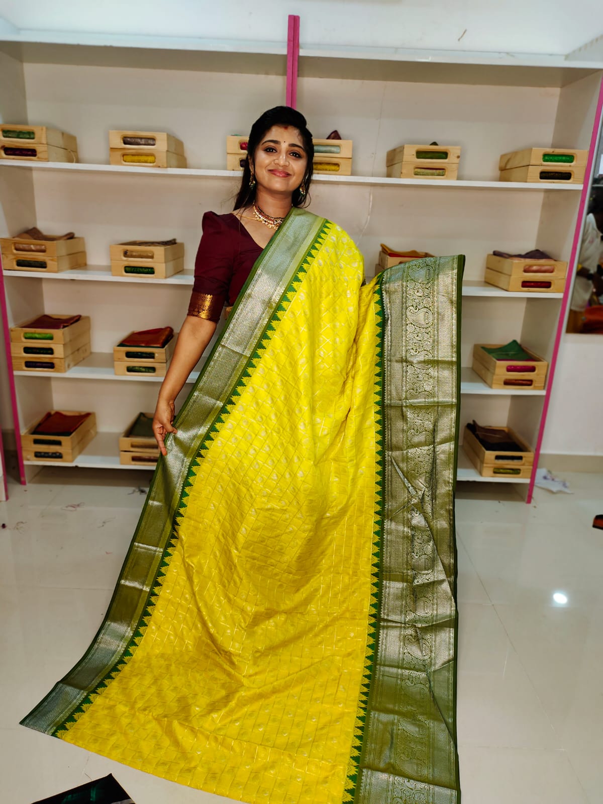 గద్వాల్ క్లియరెన్స్ సేల్