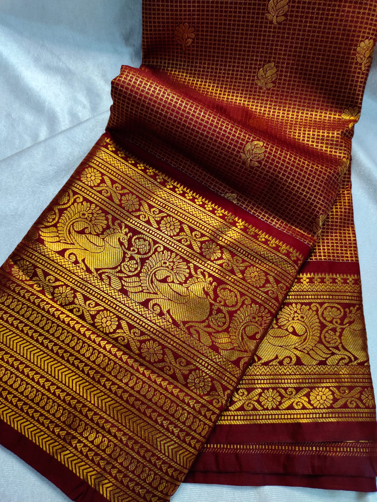 Vintage valli gadwal
