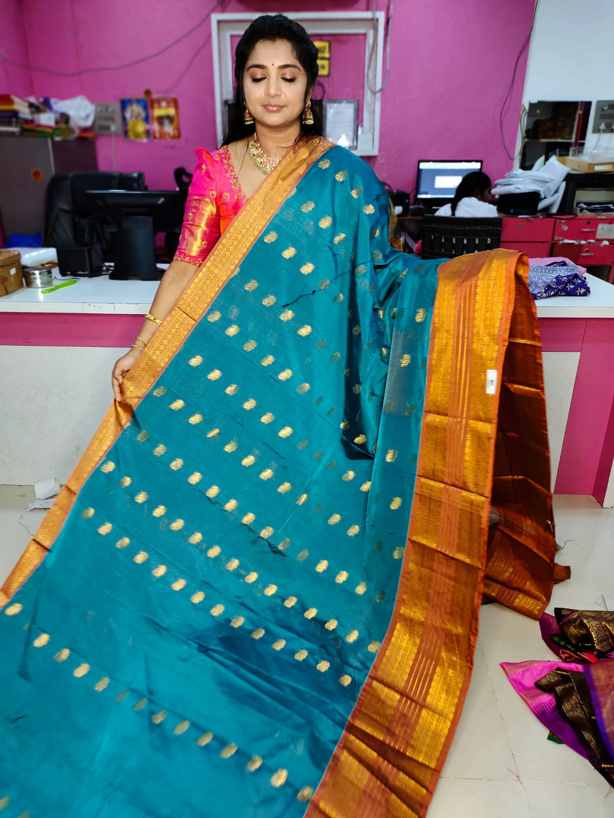 60% offer gadwal sale