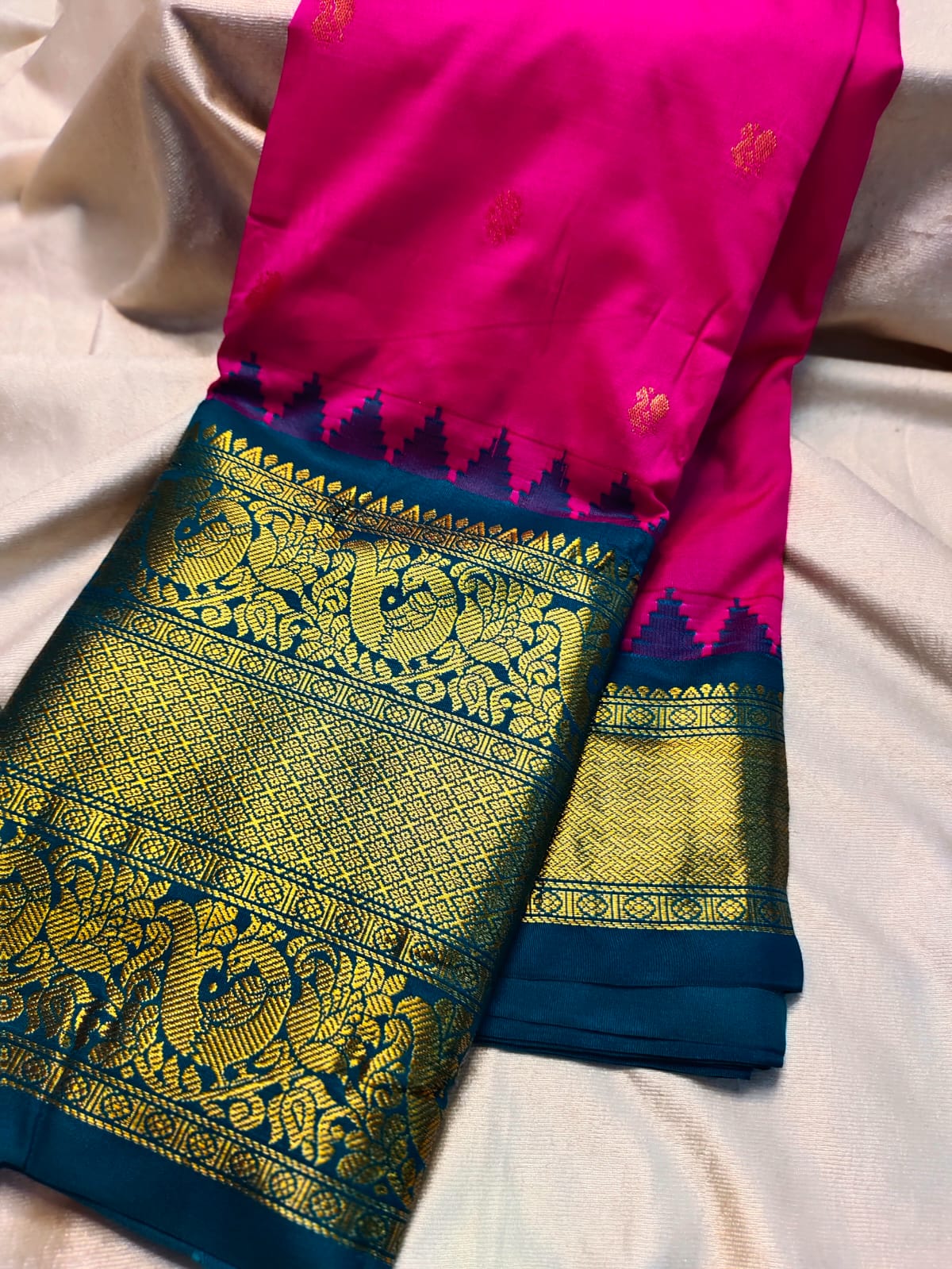 Sravanam gadwal sale