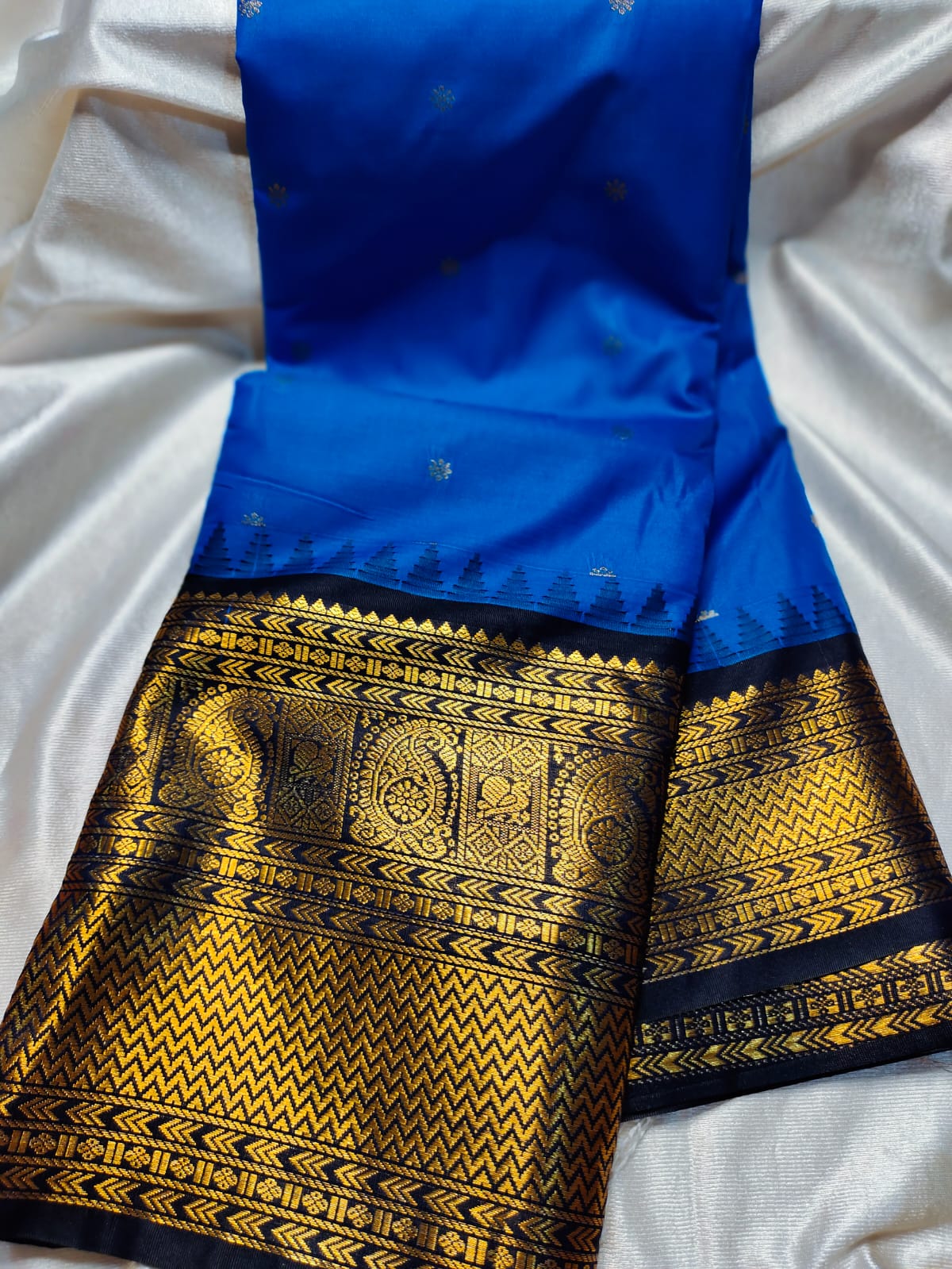 Vitange gadwal silk Saree