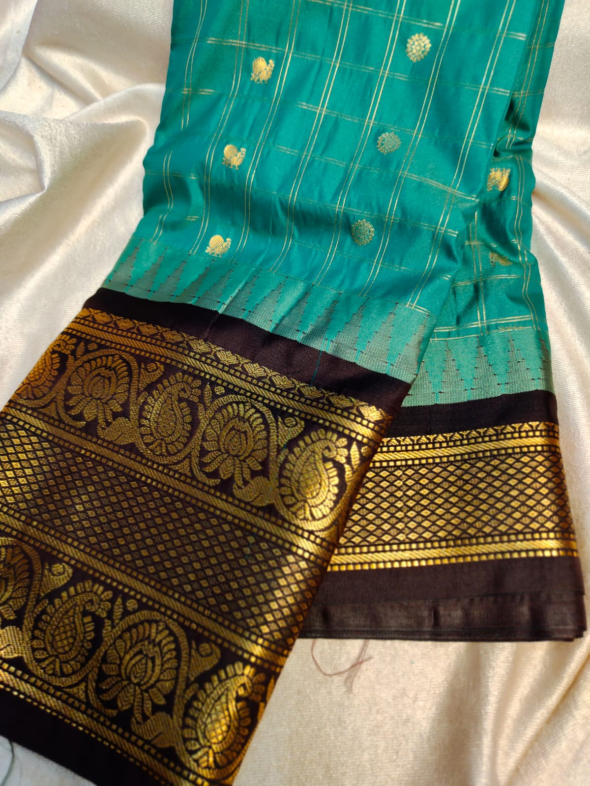 Sravanam gadwal sale