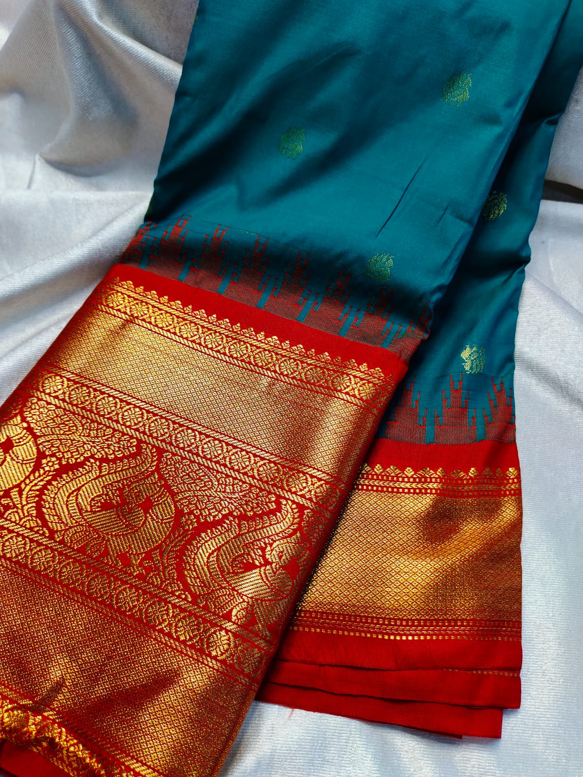Sravanam gadwal sale