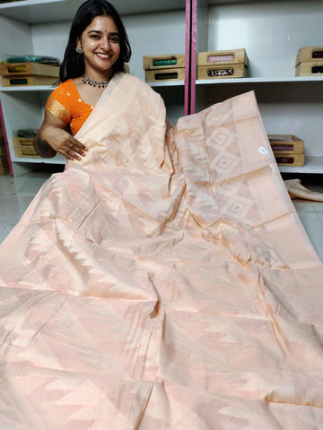 దీపావళికి చీరలు ఆఫర్ చేయండి