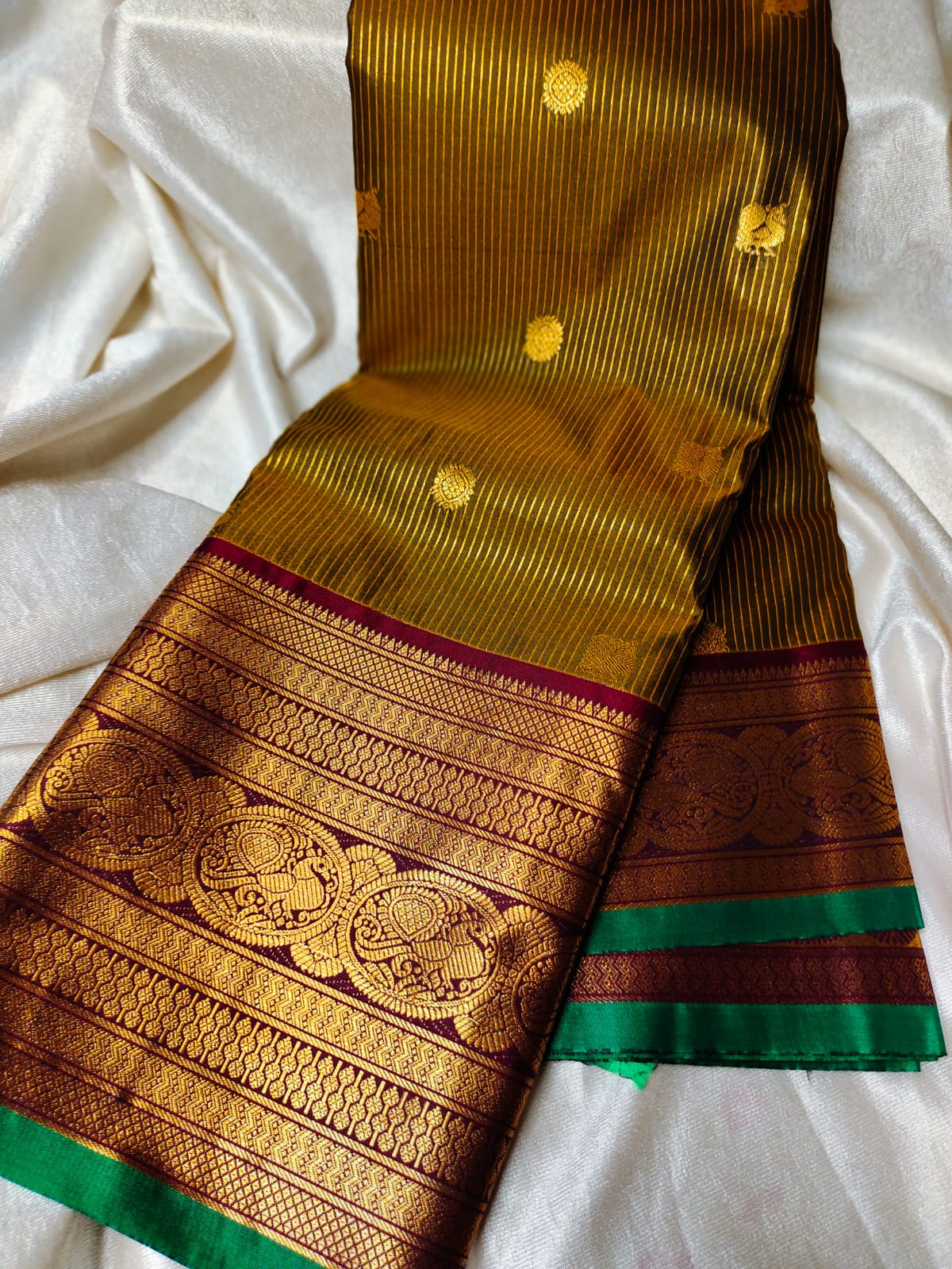 Vitange gadwal silk saree