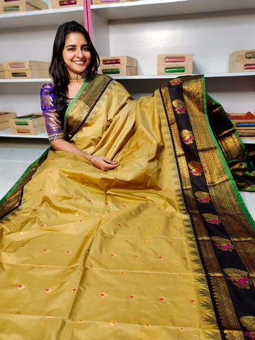 Vitange gadwal silk