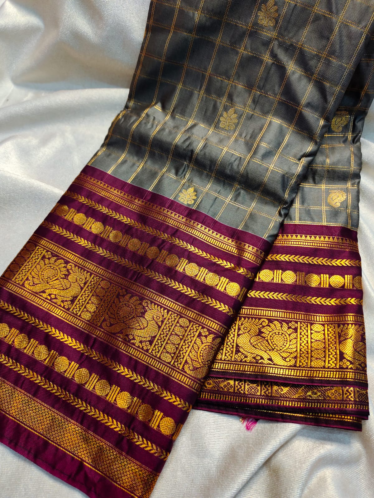Vintage gadwal saree