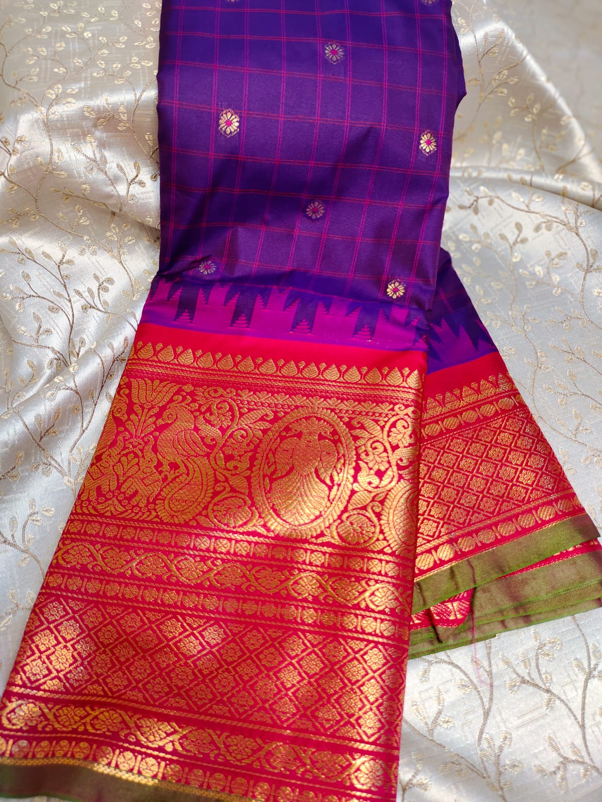 ప్రీమియం గద్వాల్ సిల్క్ చీరలు