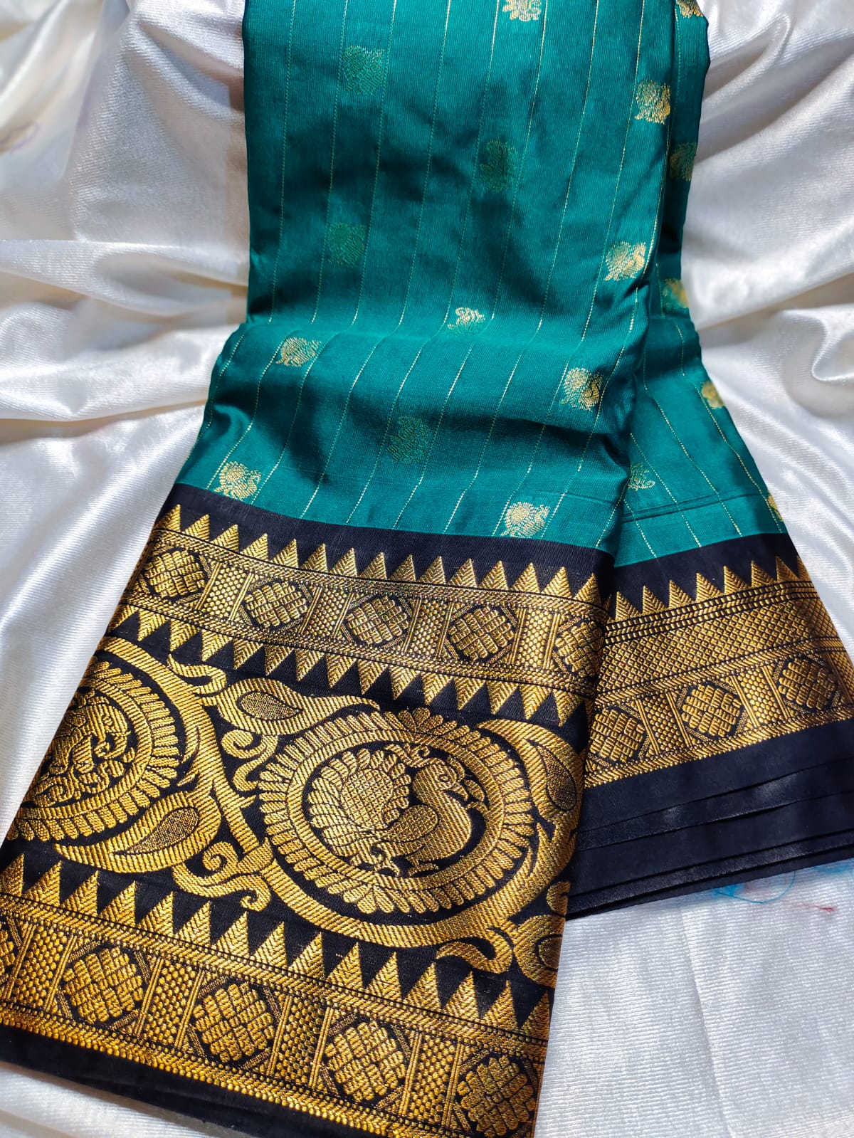 Vitange gadwal silk saree
