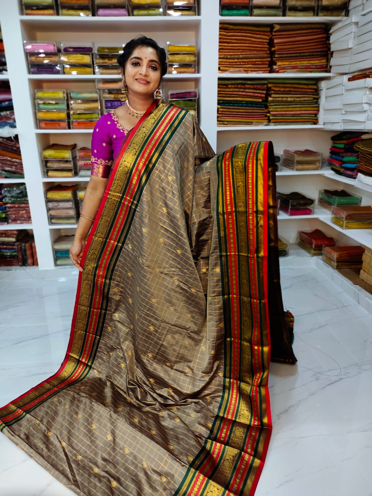 50% offer Valli gadwal