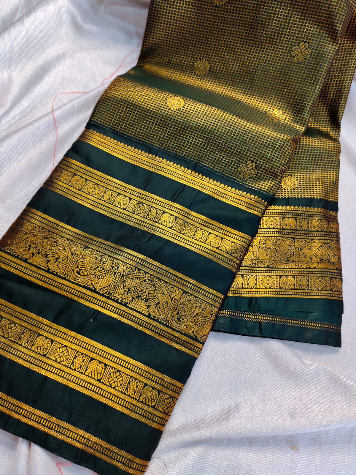 Vintage valli gadwal