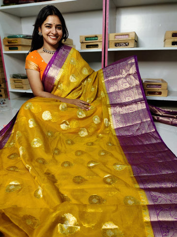 దీపావళికి చీరలు ఆఫర్ చేయండి