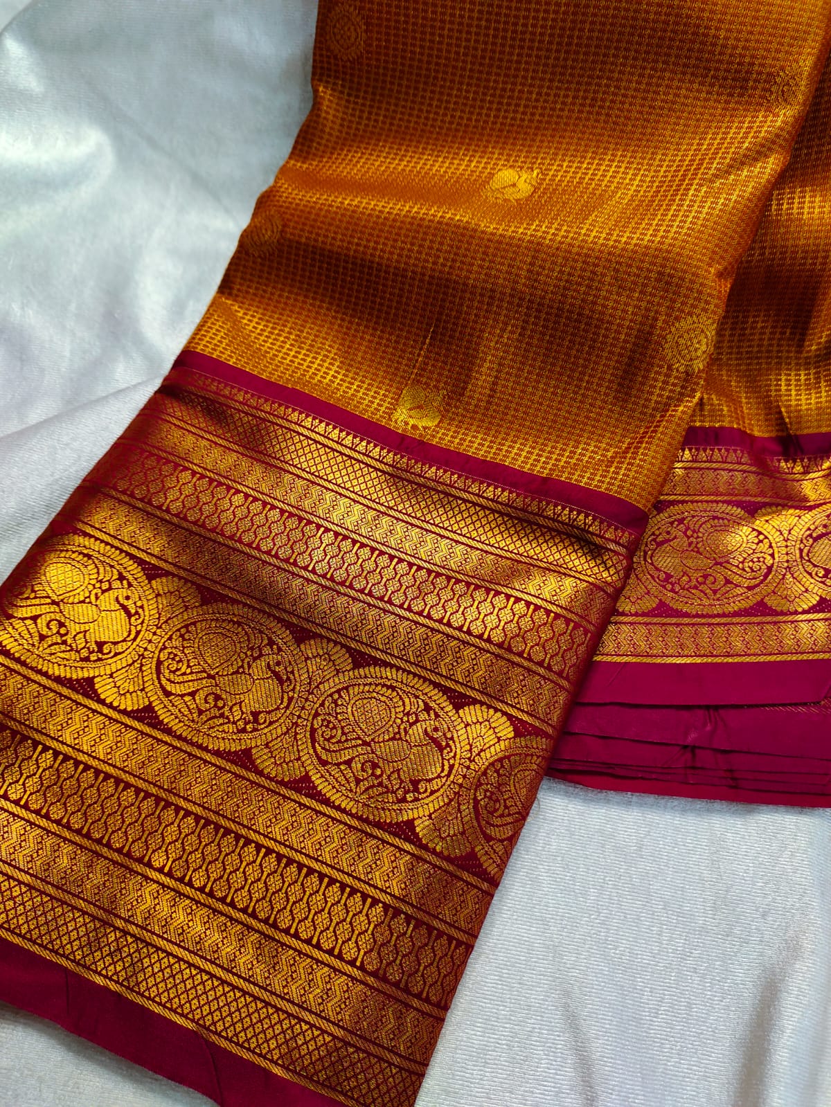 Vintage valli gadwal